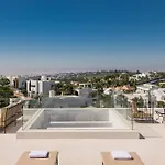 Villa V - Chic 6-Bedroom Villa In Los Olivos, Marbella