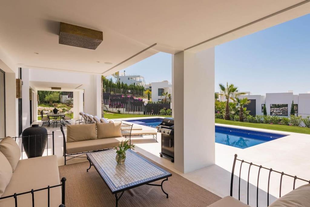 V - Chic 6-bedroom In Olivos, Villa *