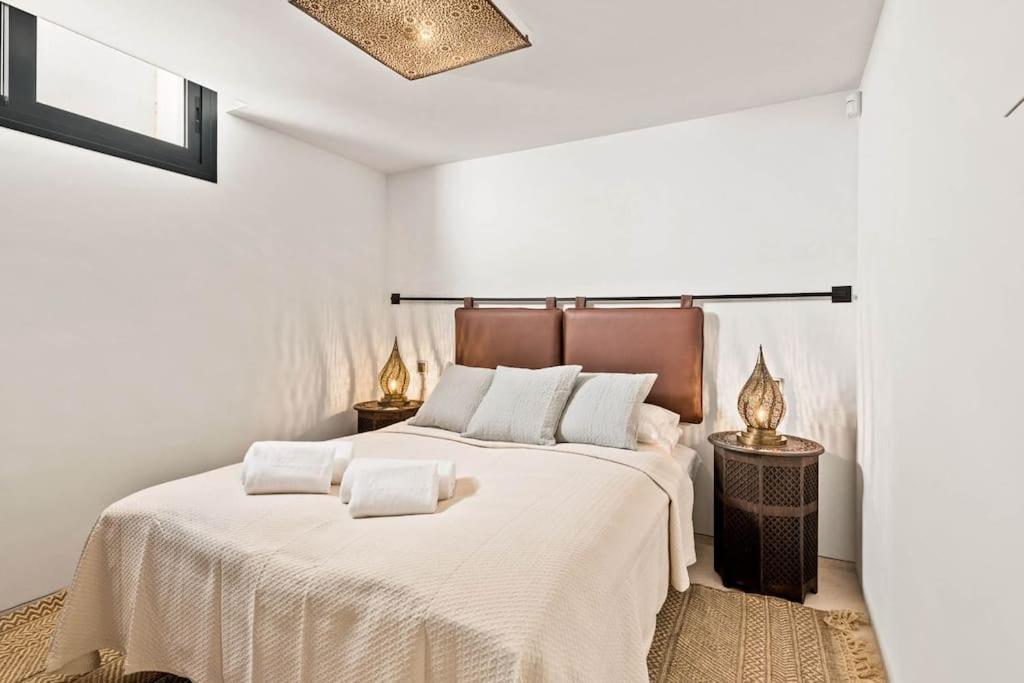Villa V - Chic 6-bedroom In Olivos,